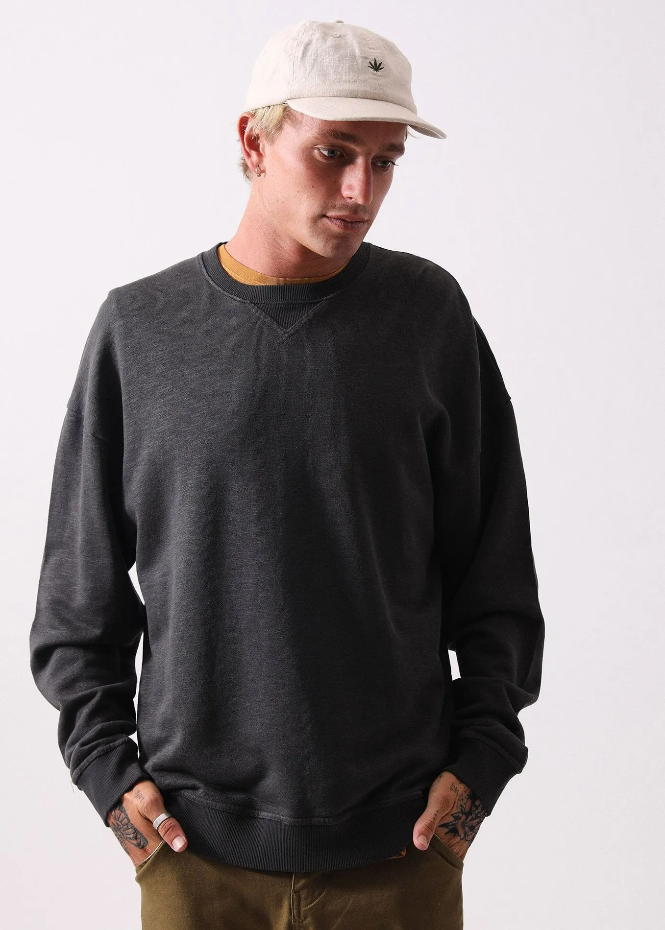 Afends Mens Sativa - Hemp Relaxed Crew Neck