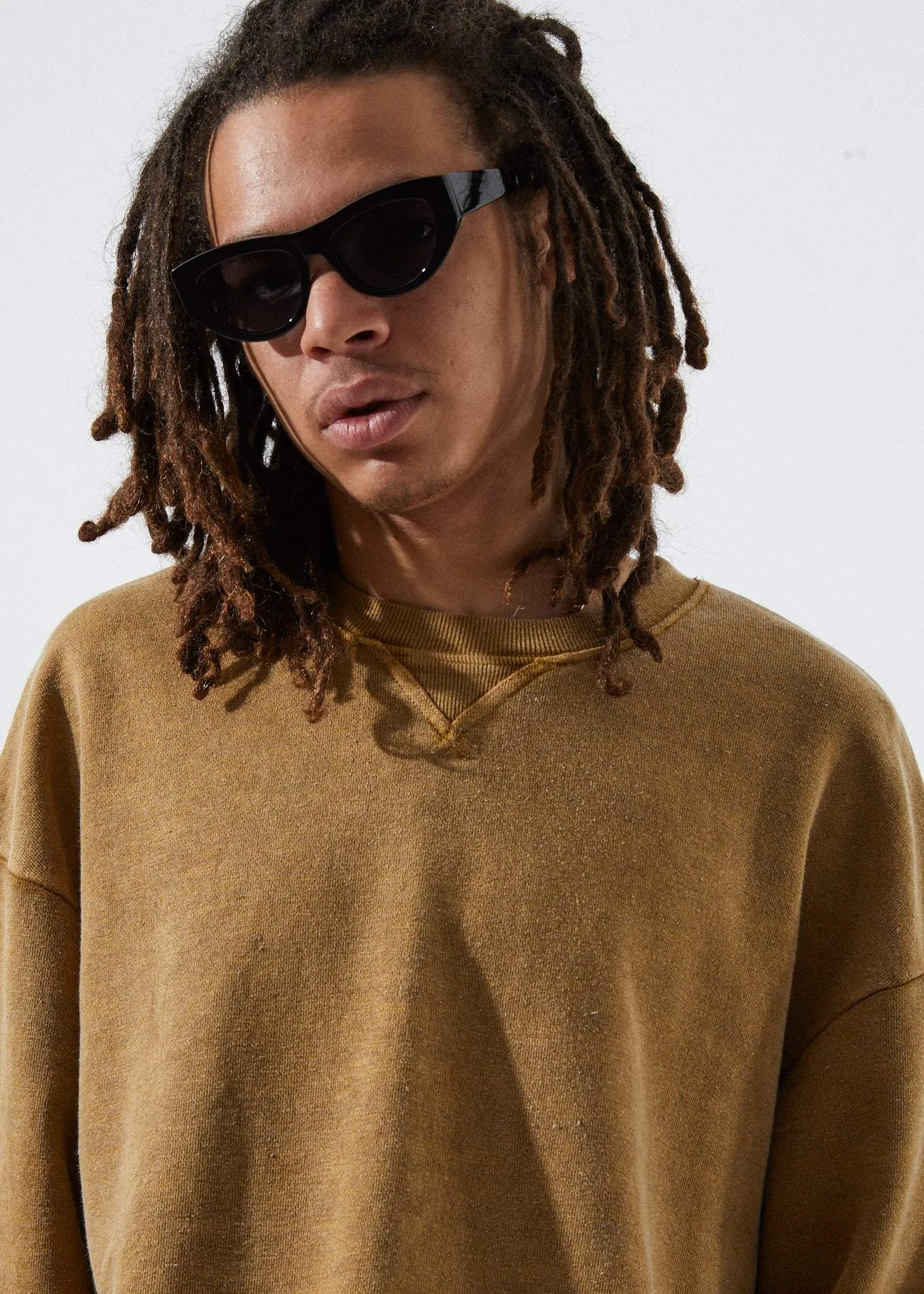 Afends Mens Sativa - Hemp Relaxed Crew Neck