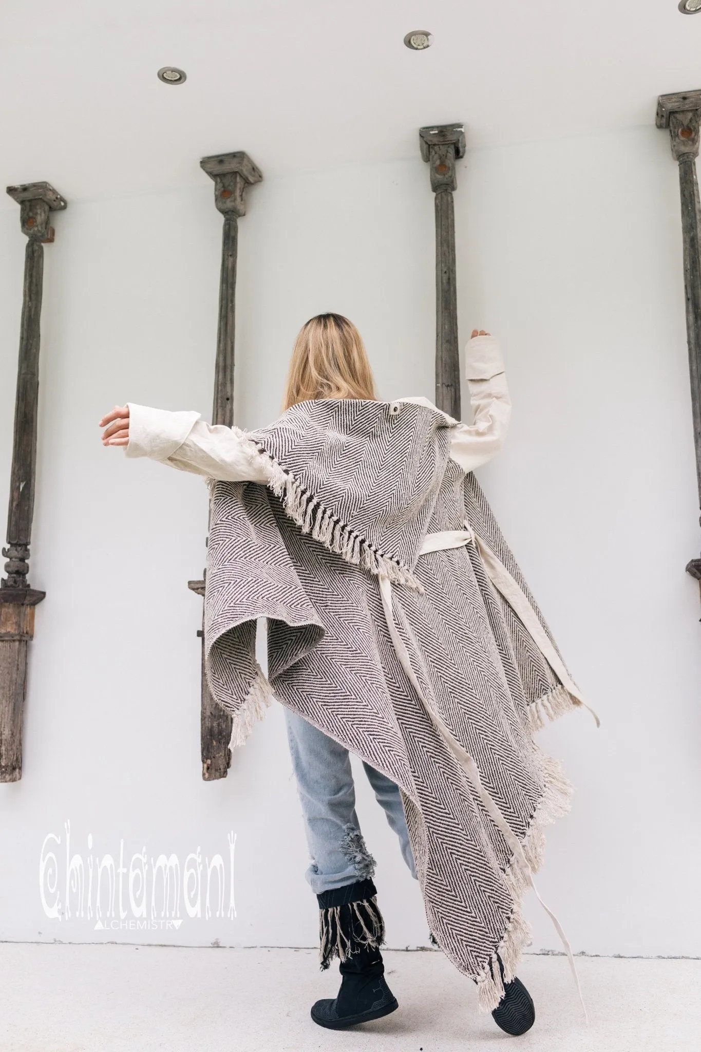 Blanket Coat for Women ∆ One Size Boho Cardigan Duster / Black & White