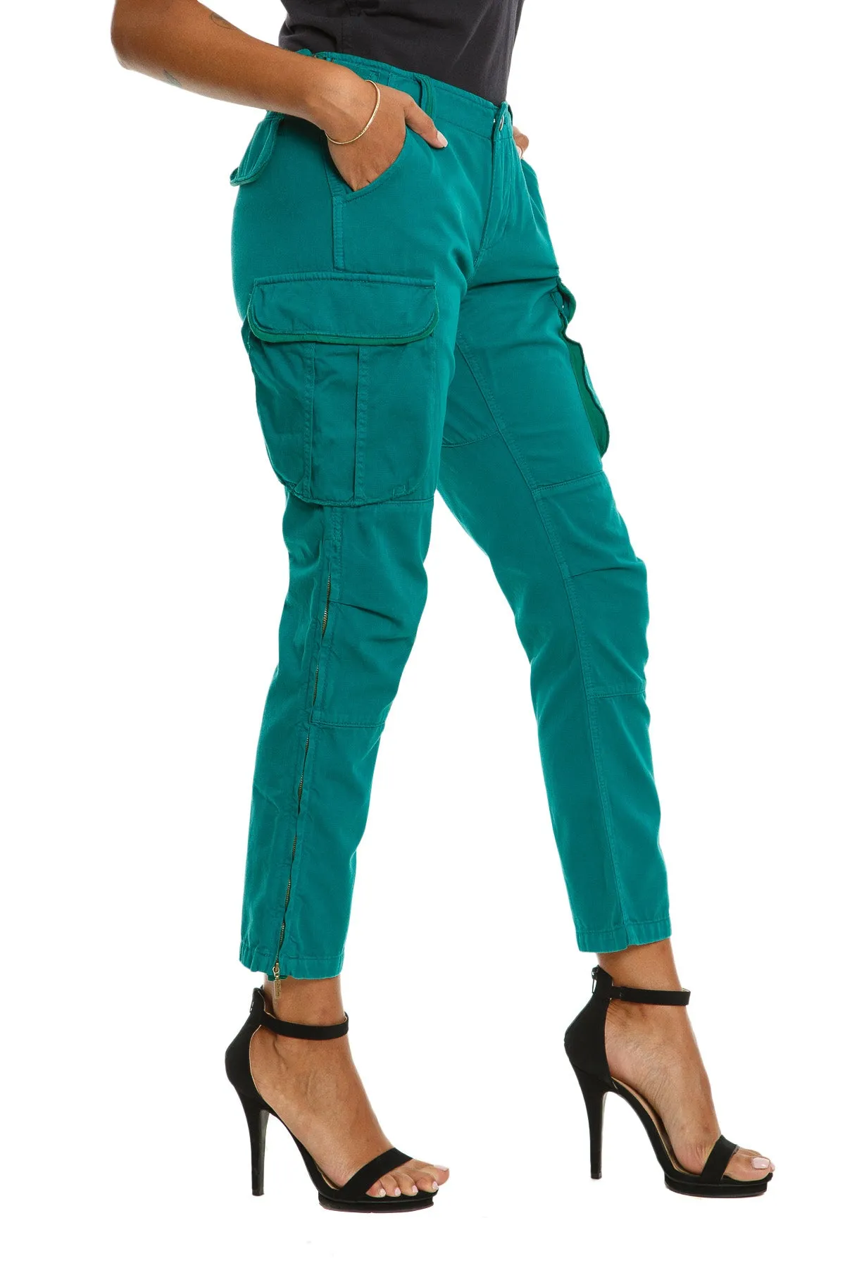 Cargo pants in Emerald