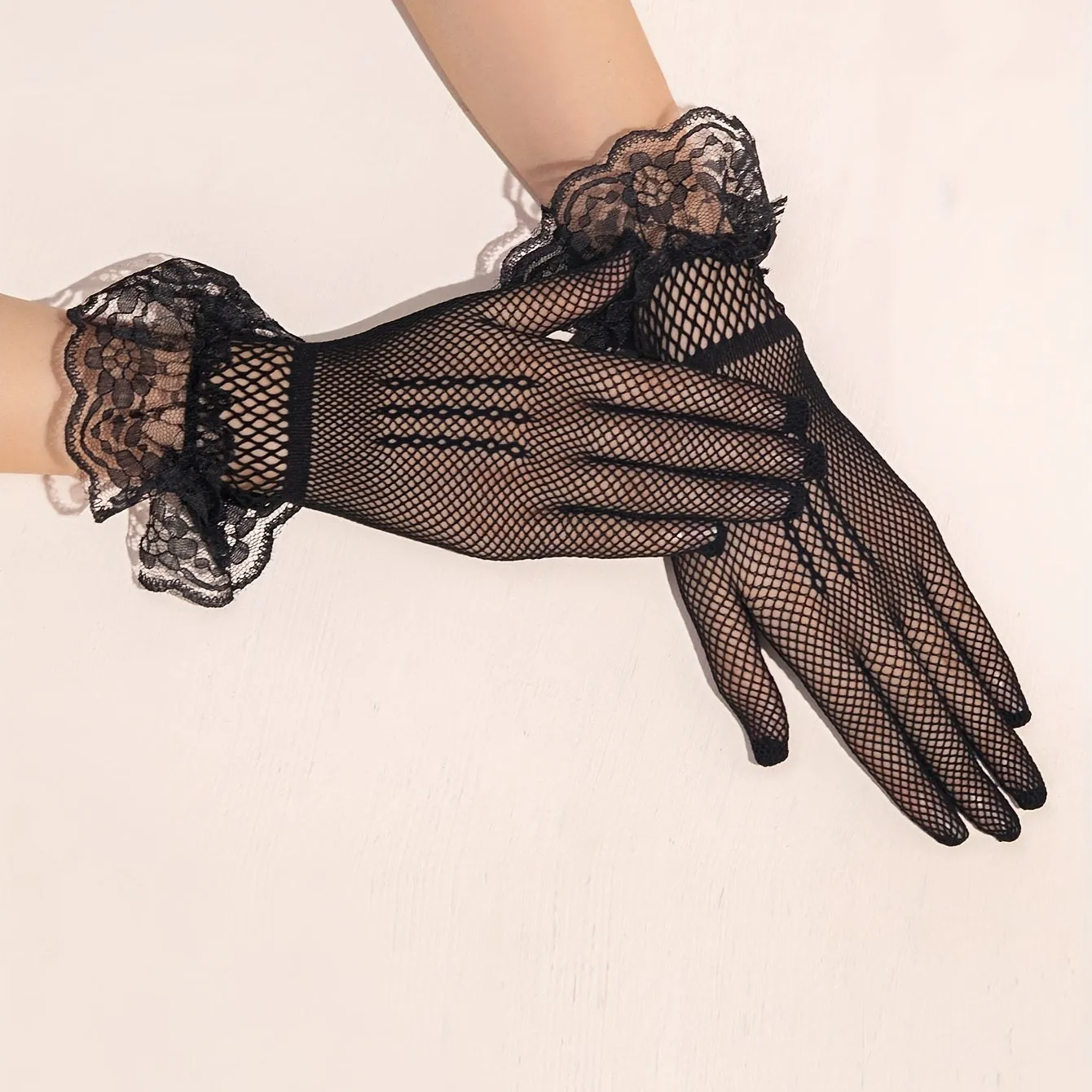 Chic Lace Short Gloves for Tea PartyWeddingNight Events