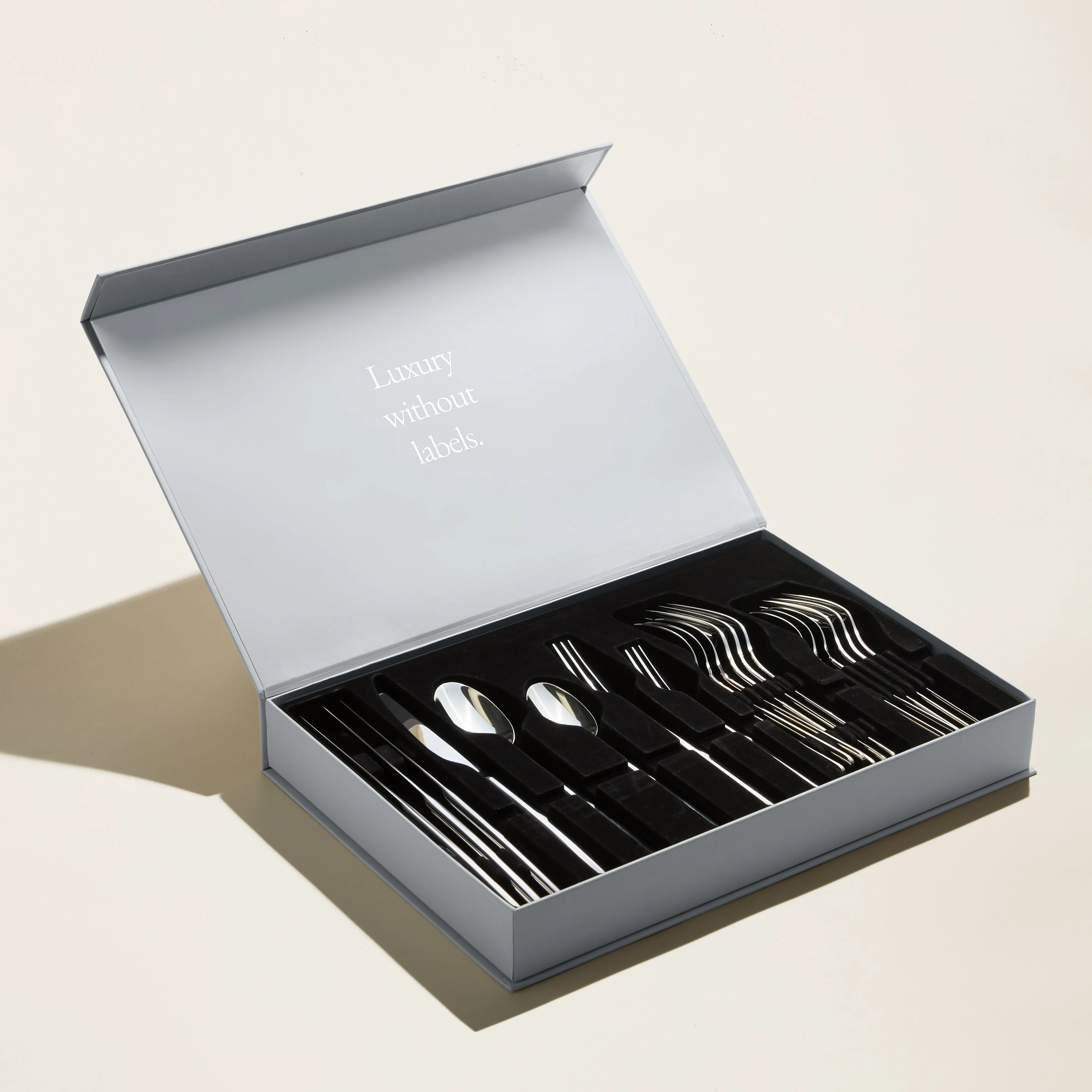 Emilia Mirror 20-Piece Flatware Set