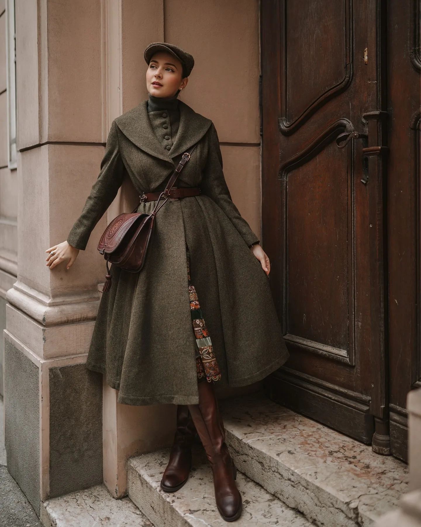 Gemma 17 | 100% wool victorian coat