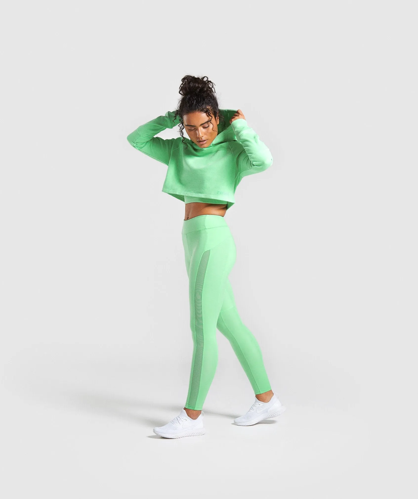 Gymshark Move Cropped Hoodie - Light Green