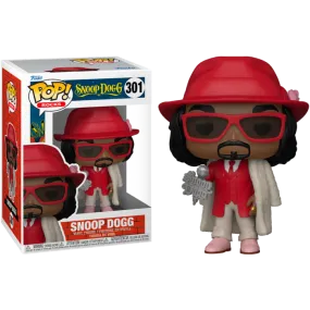 Snoop Dogg - Snoop Dogg in Fur coat Pop!