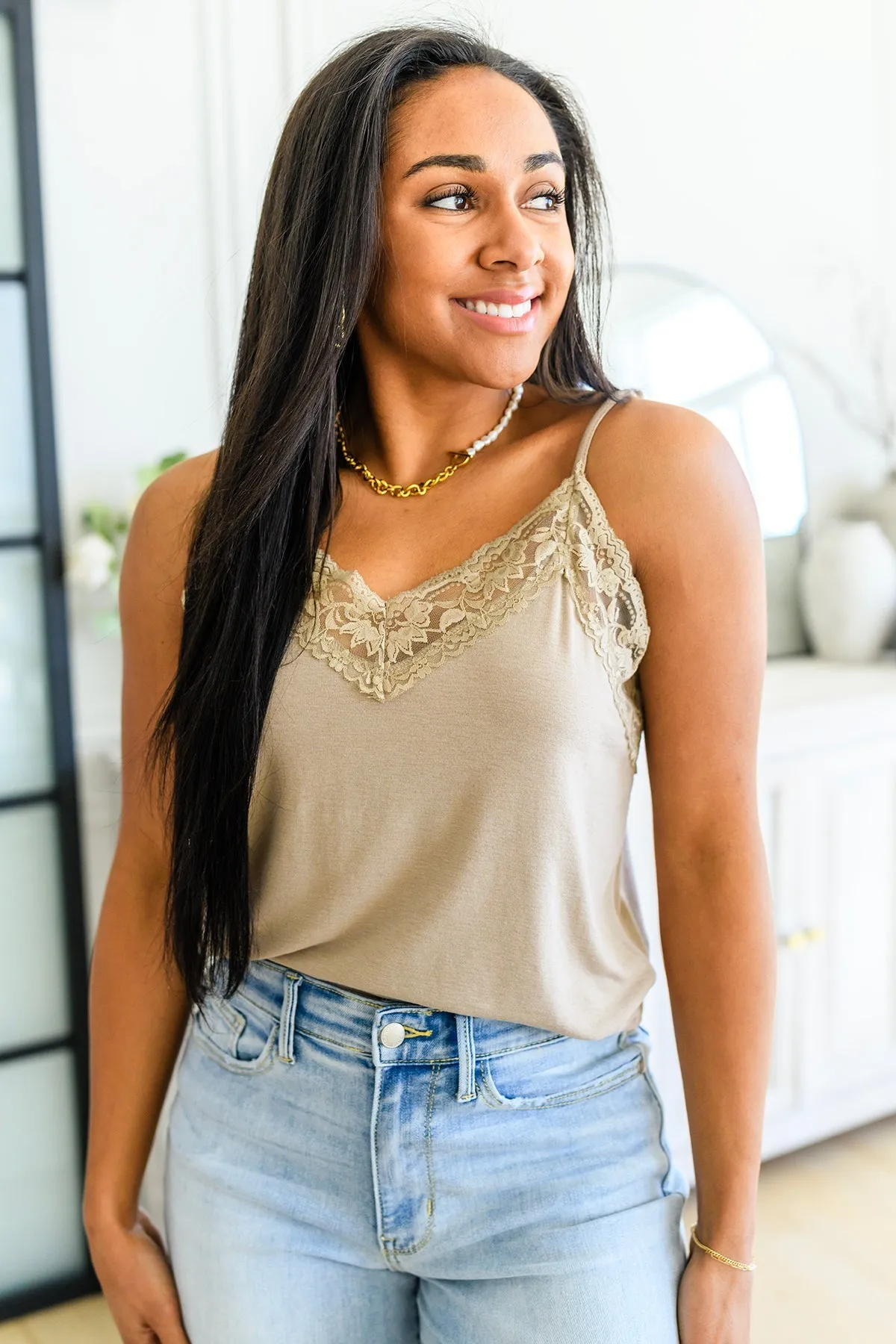 Sweet Fling Lace Top In Mocha