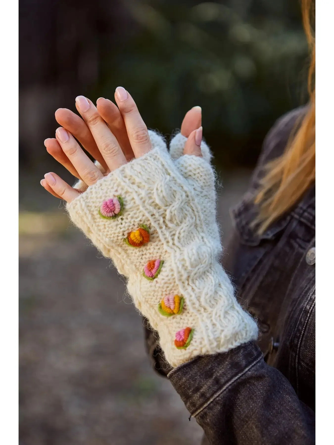 Waterford Fingerless Gloves - Cream