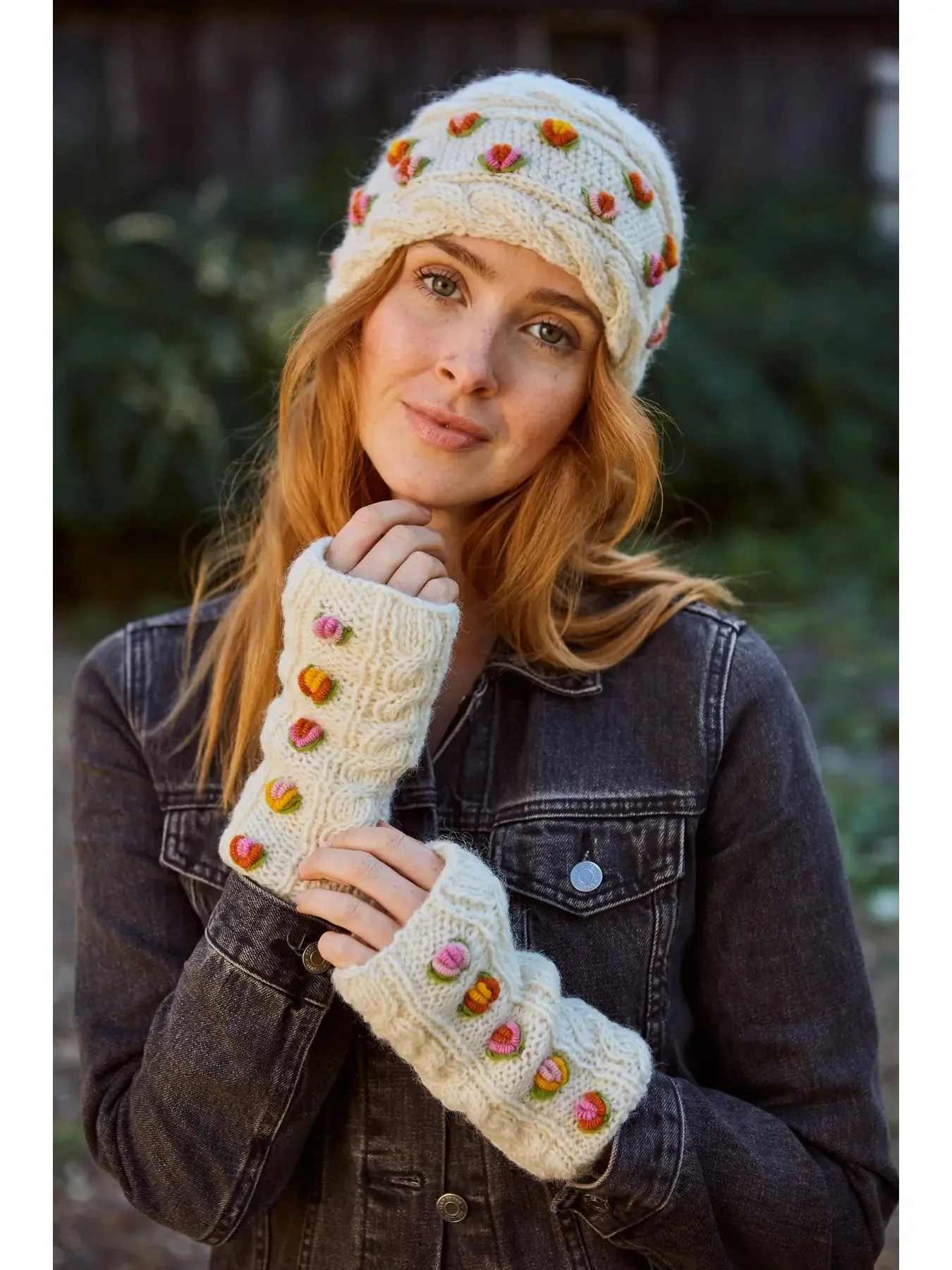 Waterford Fingerless Gloves - Cream