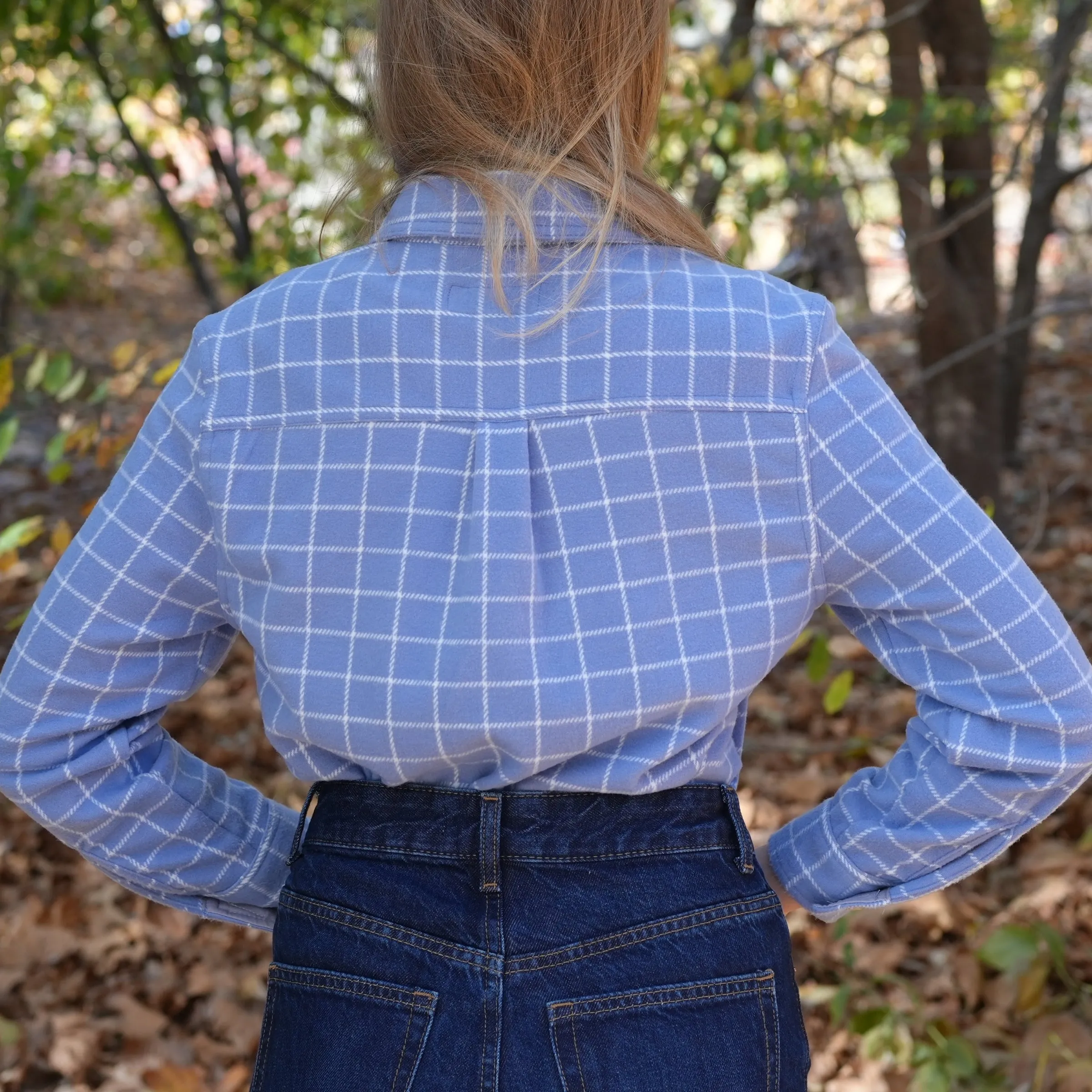 Women's Magnetic Front Curved Hem Blue and White Window Flannel Shirt