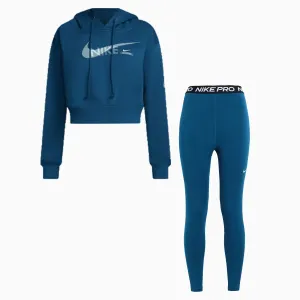 Women's Sportswear Swoosh Pro Outfit